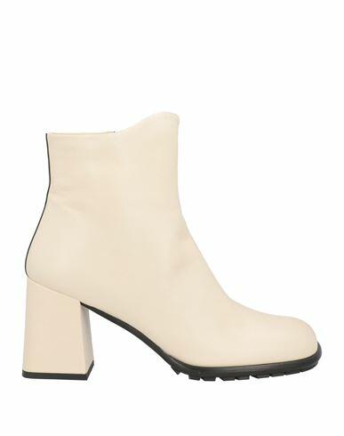 181 Woman Ankle boots Cream Soft Leather Cover