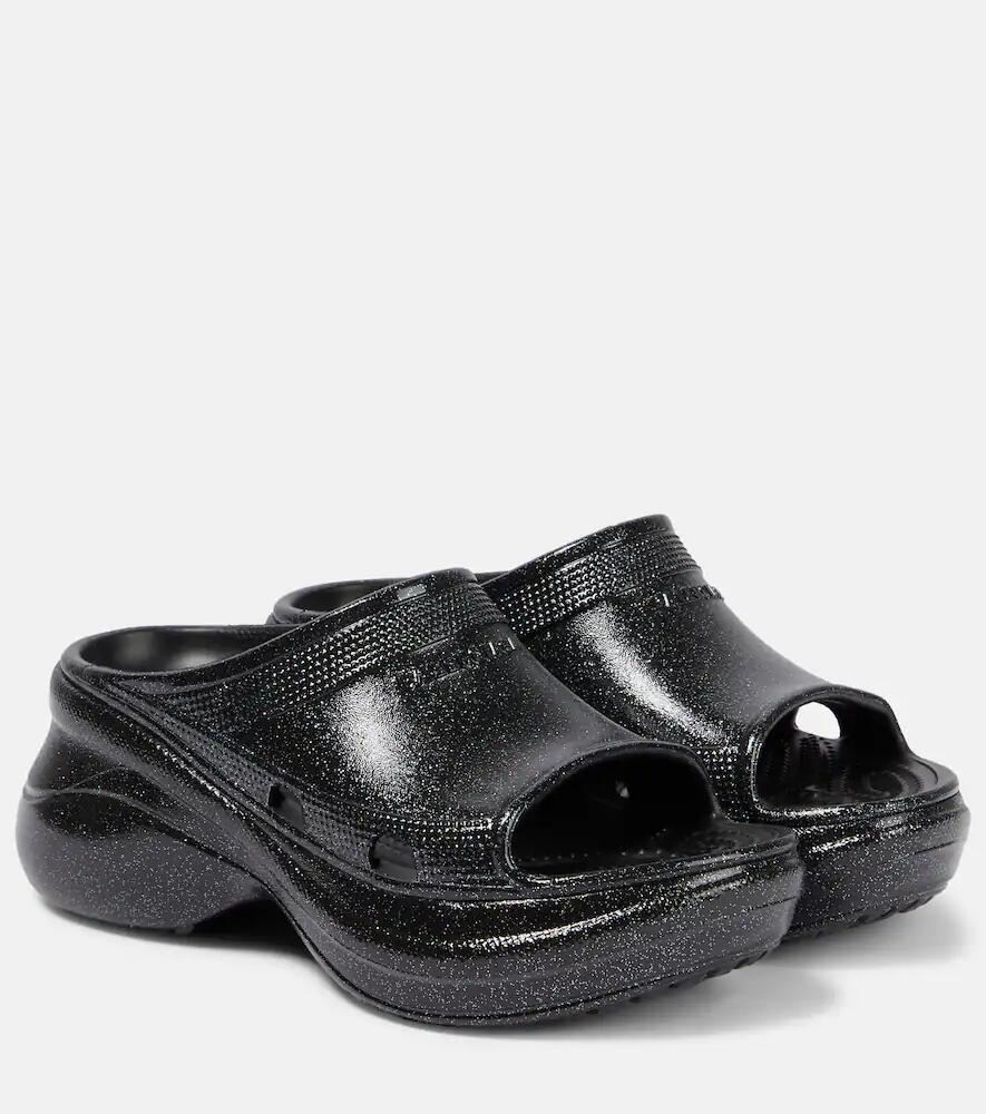 Balenciaga x Crocs platform slides Cover