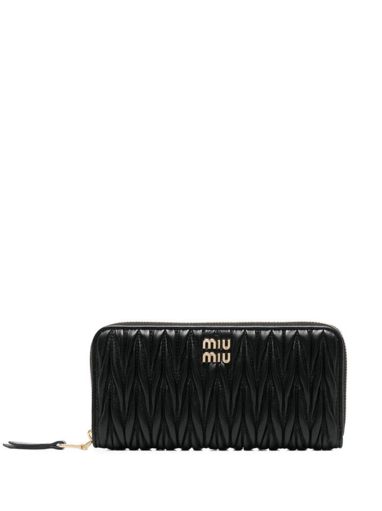 Miu Miu logo-plaque quilted leather wallet - Black Cover